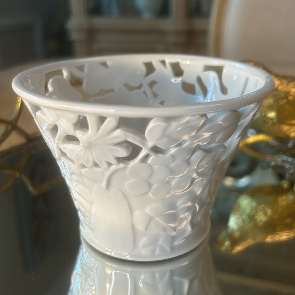 Pacific Rim Filigree Bowl - Picture 3 of 8